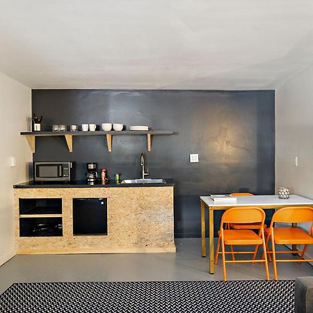 The Brooks Motel Hillsdale Bagian luar foto