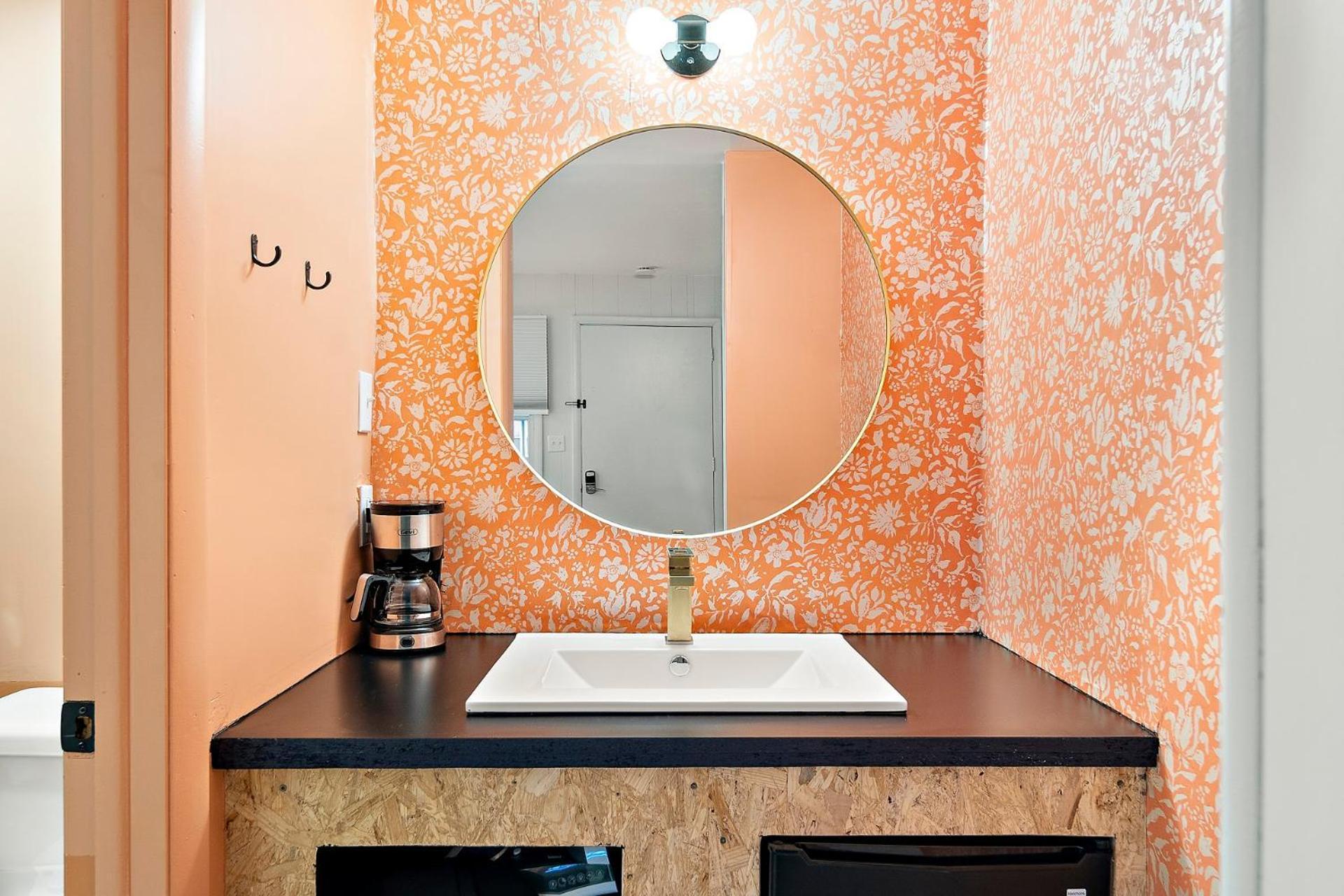 The Brooks Motel Hillsdale Bagian luar foto